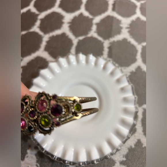 Goldtone Cuff Bracelet Victorian Coventry Vintage Multi Color Stone signed - Picture 4 of 16